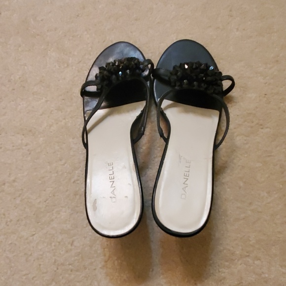 Danelle black slides heels size 8.5 - Picture 6 of 8